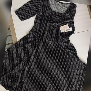 Brand New LuLaRoe Nicole Dress (w/tags) - Size XL